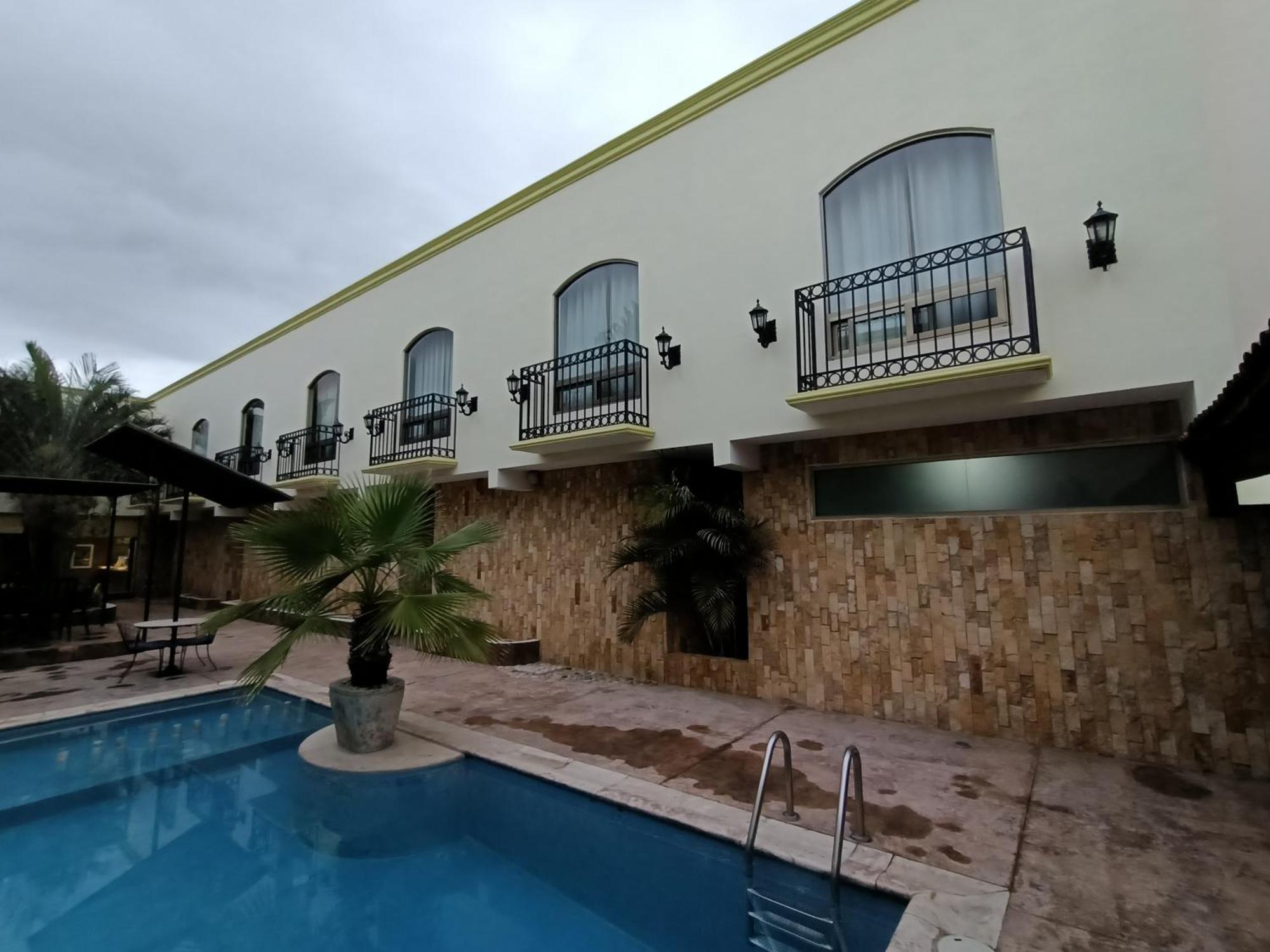 Hotel Dubrovnik Merida Exterior photo