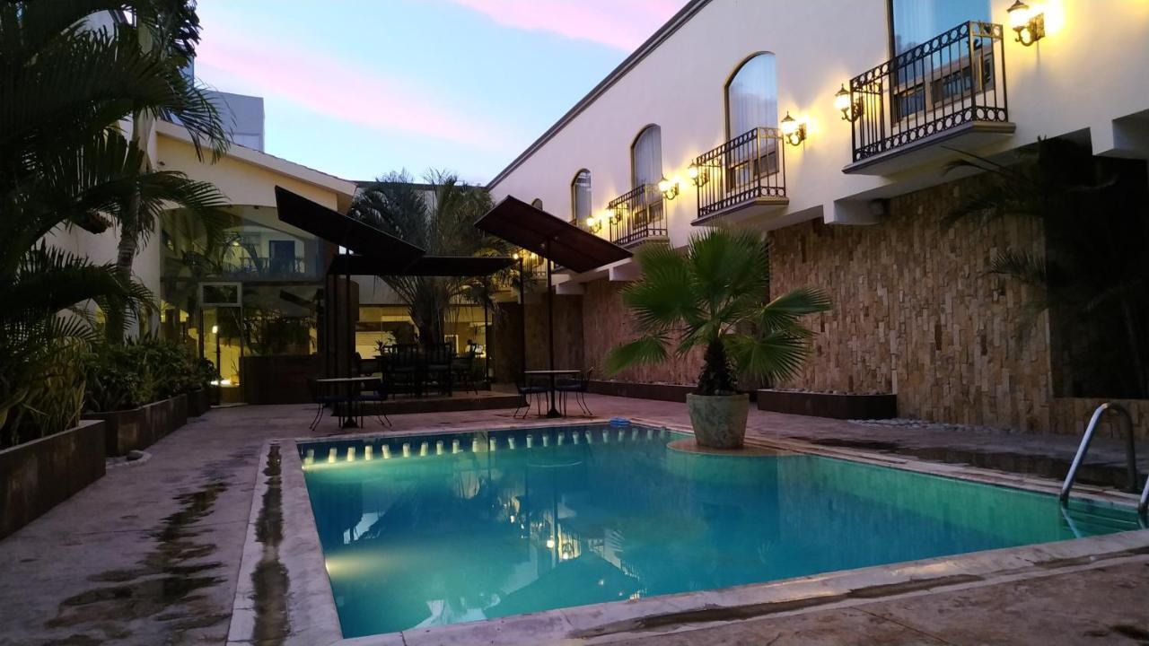 Hotel Dubrovnik Merida Exterior photo